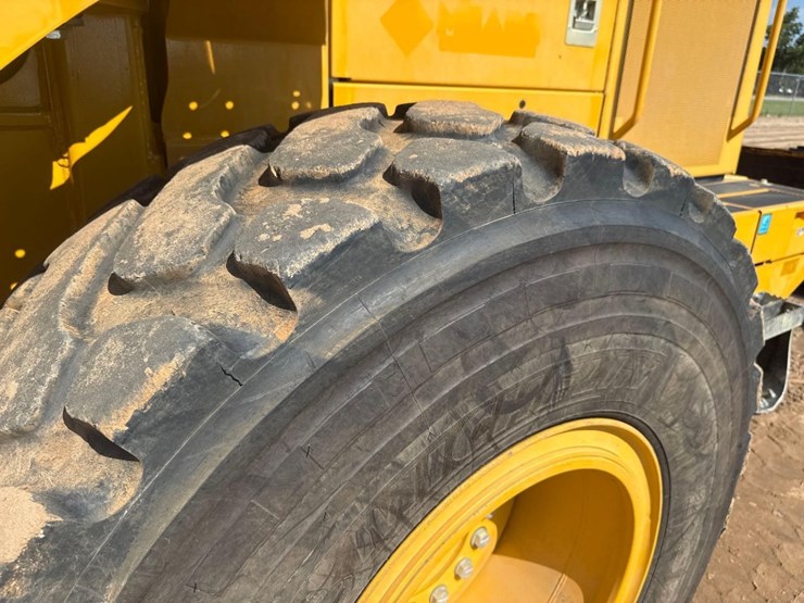 deere-524l-image-17