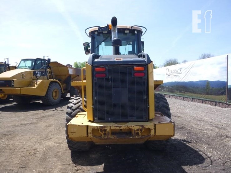 2013-deere-544k-image-4
