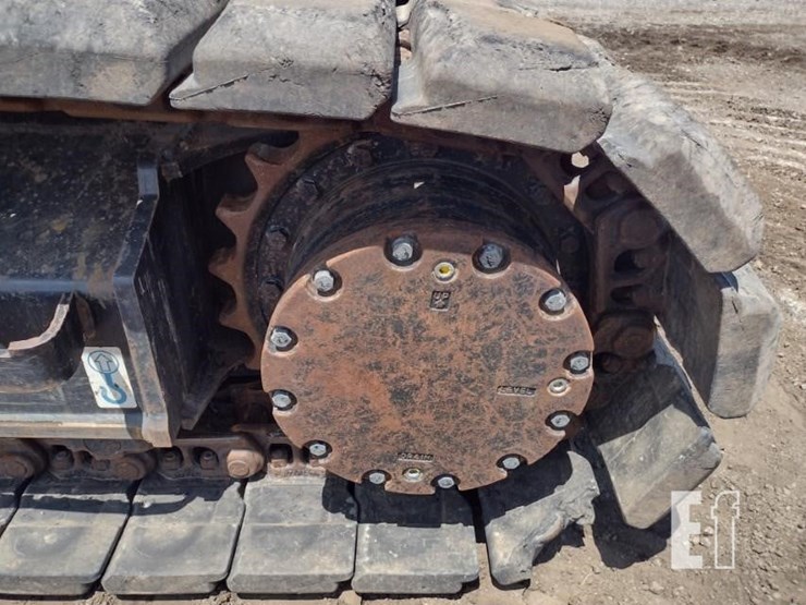 2021-hitachi-zx135us-6-image-25