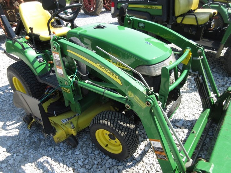 2008-john-deere-2305-image-3