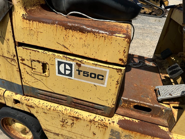 caterpillar-t50c-image-36