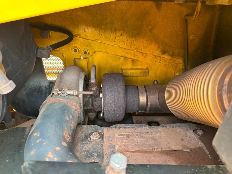 2007-komatsu-d51px-22-image-47