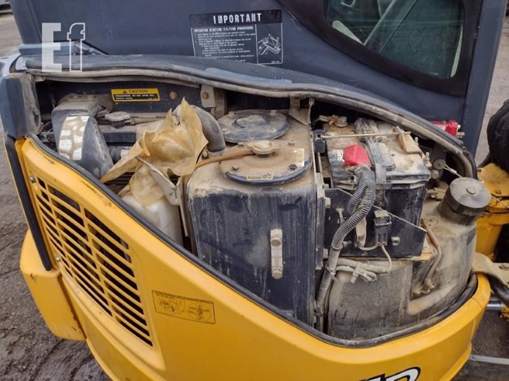 2007-deere-35d-image-46