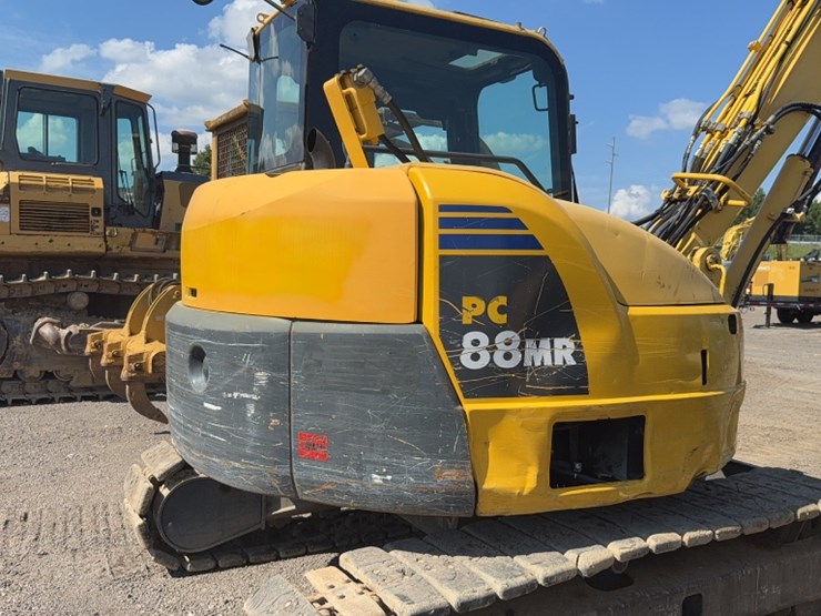 2011-komatsu-pc88mr-8-image-8