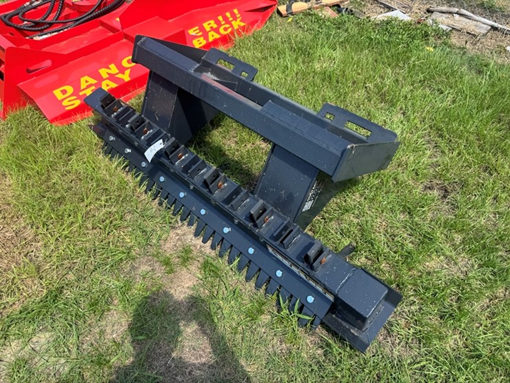 wolverine-rpr-12-72w-skid-steer-ripper-image-3