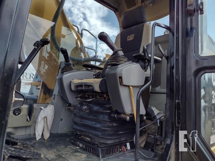 2013-caterpillar-329el-image-13