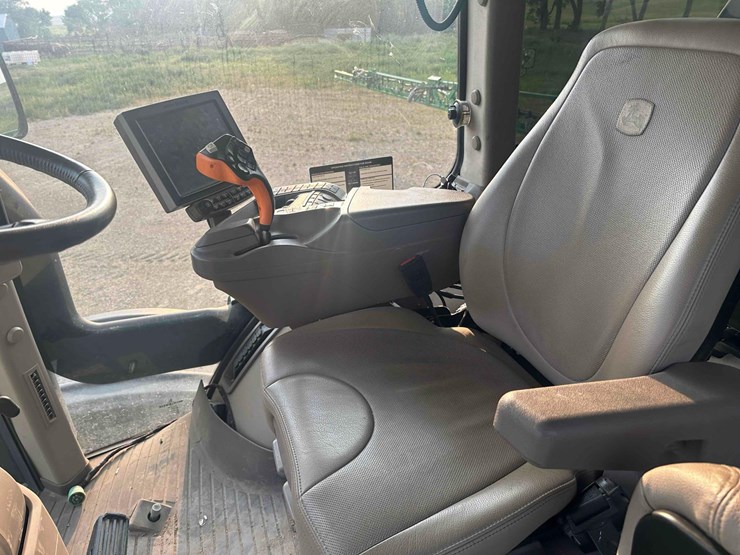 2018-john-deere-r4045-image-44