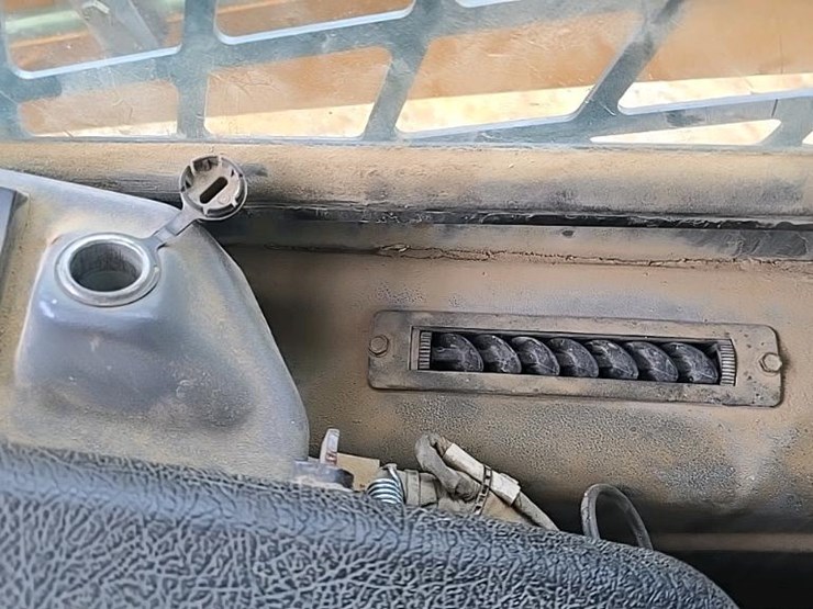 2017-mustang-3200vt-image-37