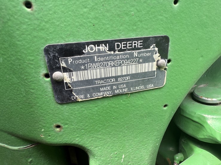 2014-john-deere-8270r-image-22