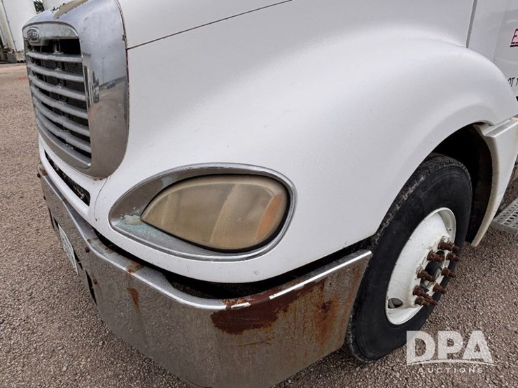 2006-freightliner-columbia-truck-(gp11007,-unit-345)-image-25