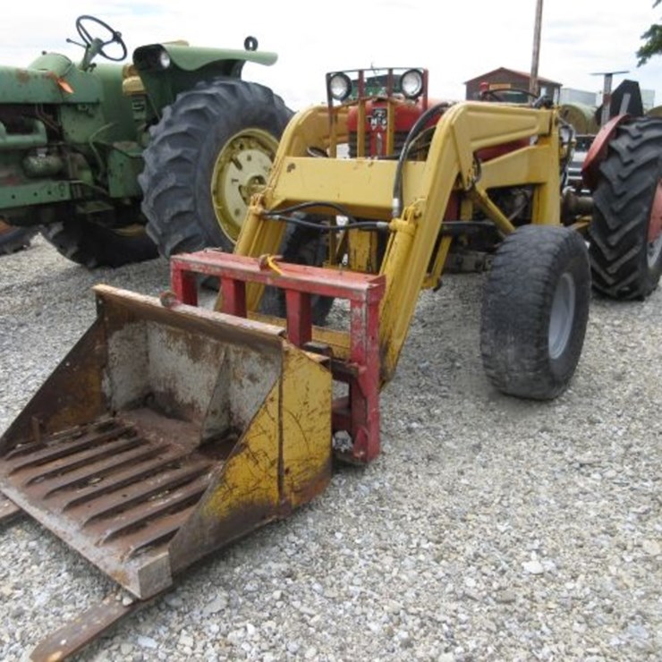 MASSEY-FERGUSON 65