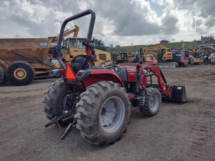 massey-ferguson-1735m-image-24