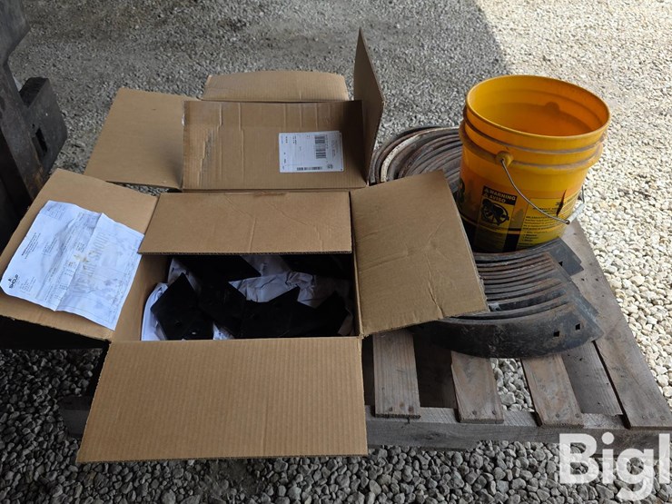 plow-points-&-parts-image-4