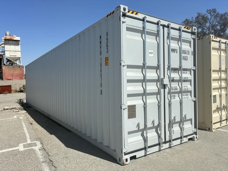 40'-shipping-container-image-2
