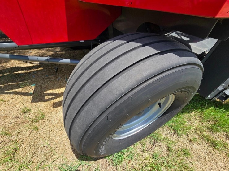 2020-massey-ferguson-1840-image-26