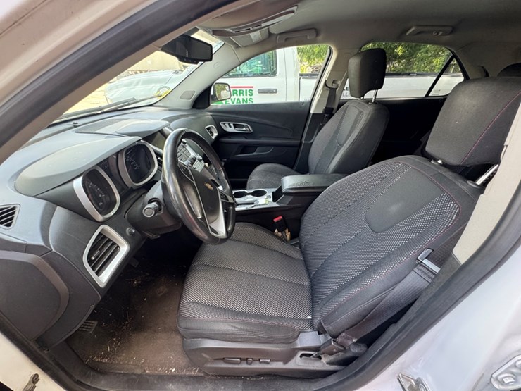 2012-chevrolet-equinox-lt-image-5