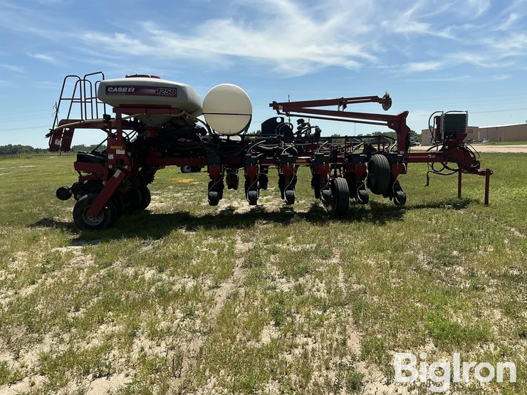 2012-case-ih-1250-image-4