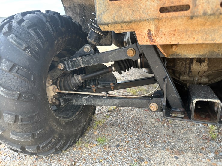 john-deere-gator-image-13