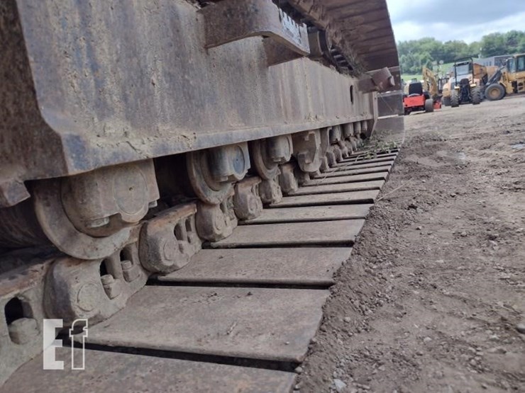 deere-210g-lc-image-25