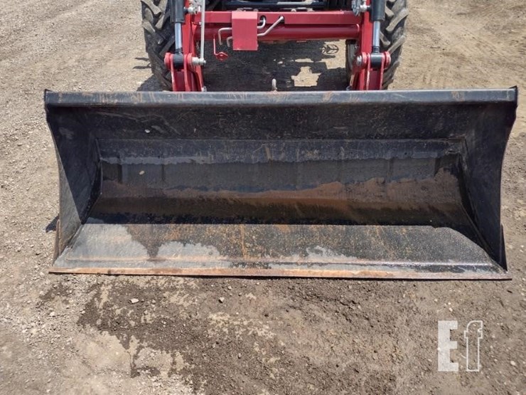 2022-case-ih-farmall-75a-image-16
