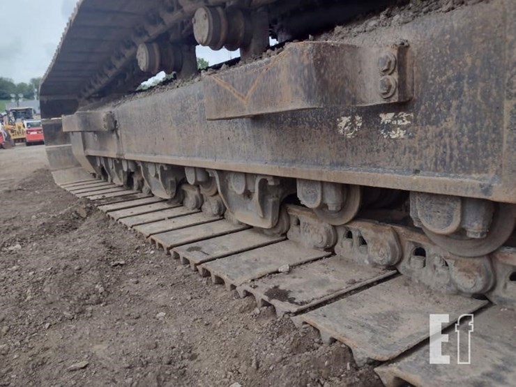 komatsu-pc308-image-26