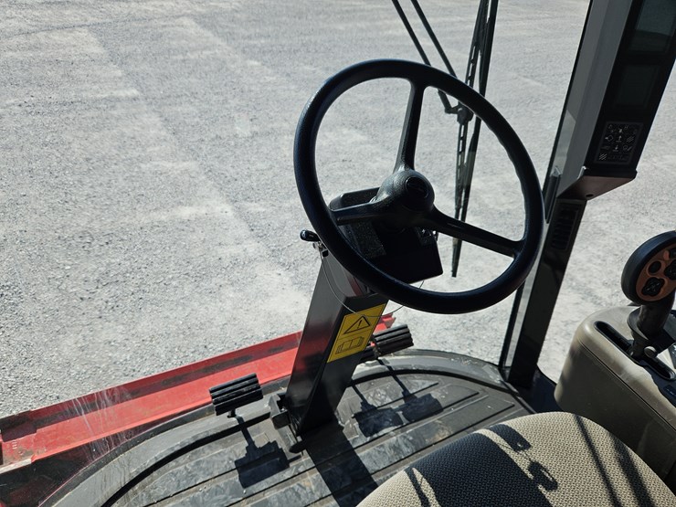 2009-case-ih-6088-image-9