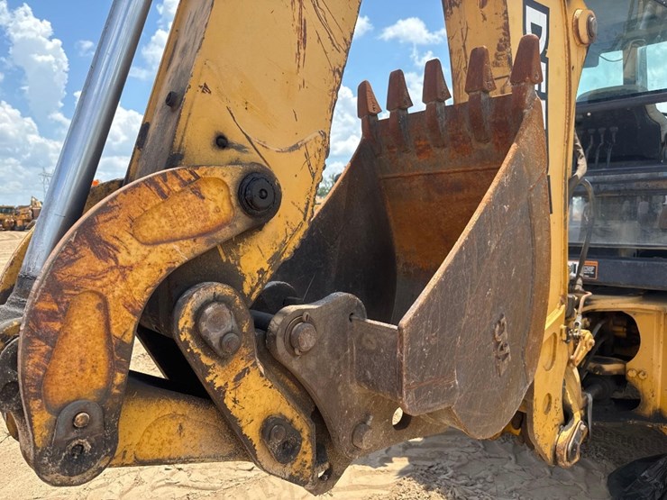 2000-deere-310se-image-19