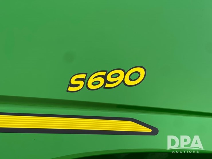 2016-john-deere-s690-image-122