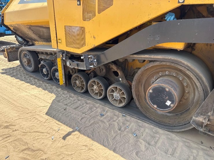 2015-caterpillar-ap-1055f-image-9