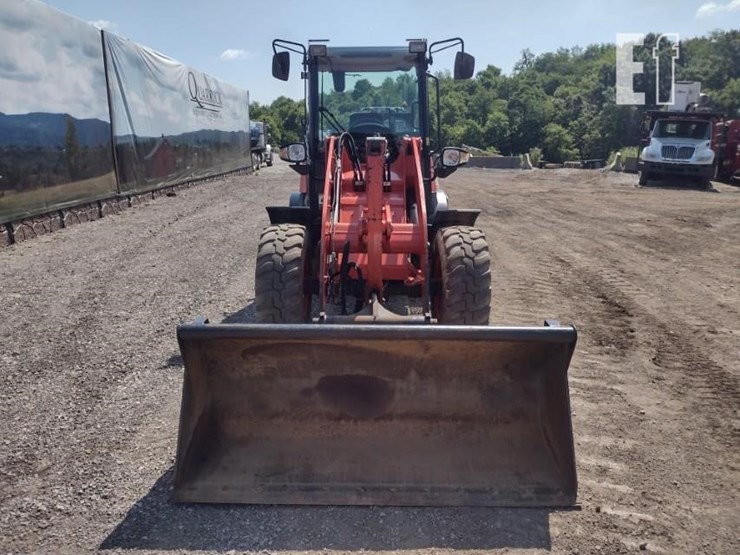 2018-kubota-r530-image-2