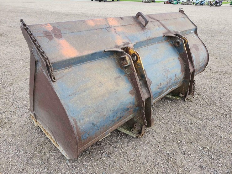 custom-wheel-loader-bucket-image-4