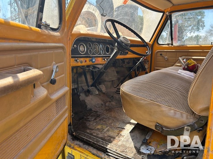1977-ford-f750-image-19