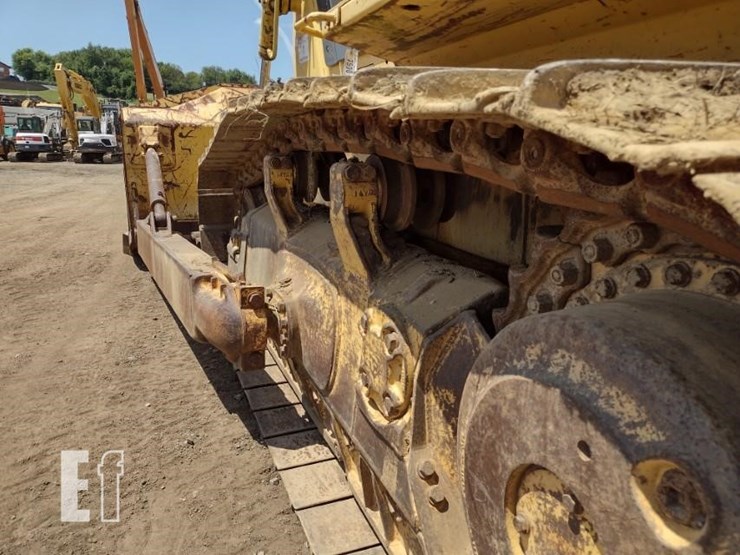 2004-komatsu-d65ex-15-image-23