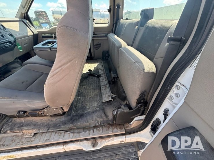 2009-ford-f350-xl-image-43