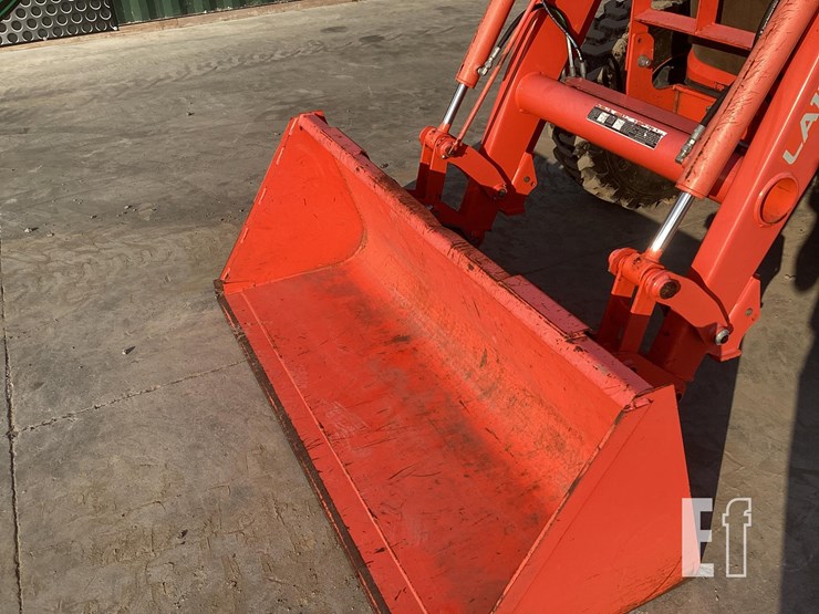 2016-kubota-m7060-image-9