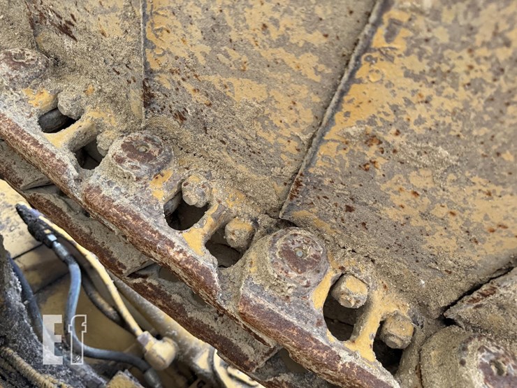 caterpillar-d5m-lgp-ii-image-13