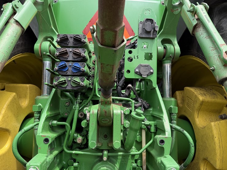 2014-john-deere-8270r-image-12