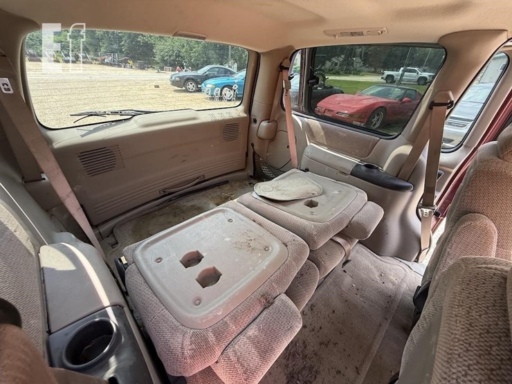 2001-pontiac-montana-image-9