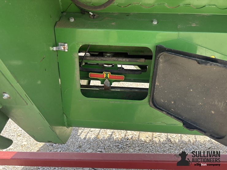 2018-john-deere-635fd-image-10