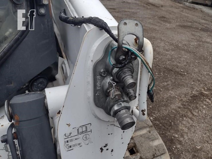 2021-bobcat-t870-image-18