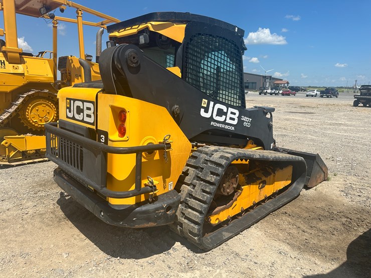 jcb-320t-image-3