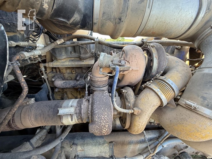 2005-kenworth-w900-image-36