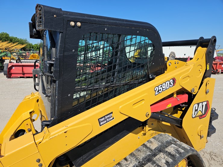 2019-caterpillar-259d3-image-13