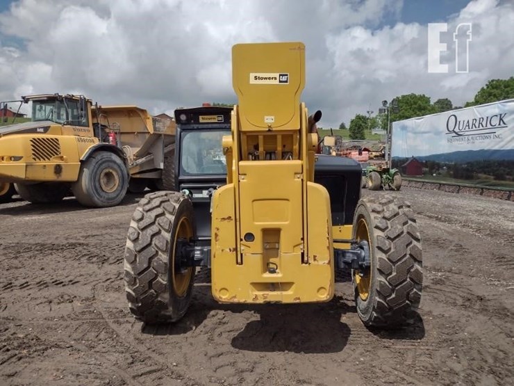 2021-caterpillar-tl1055-image-4