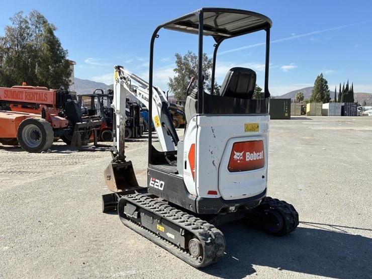 2020-bobcat-e20-image-4