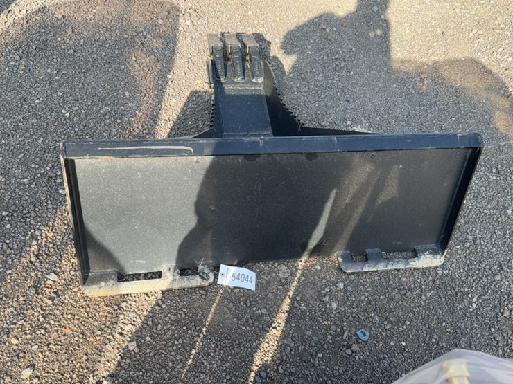 #2037-•-trubilt-skid-steer-stump-bucket-image-3