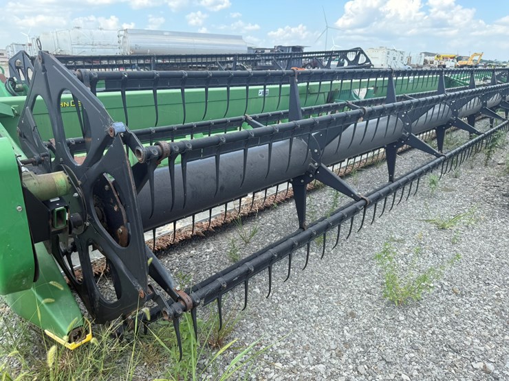 john-deere-635f-image-11