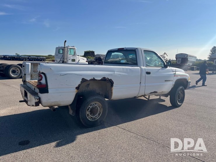 1995-dodge-ram-2500-image-6