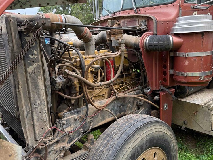 1987-peterbilt-359-image-7