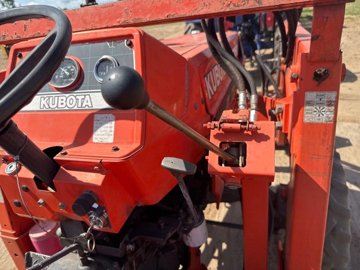 kubota-l2350-image-15